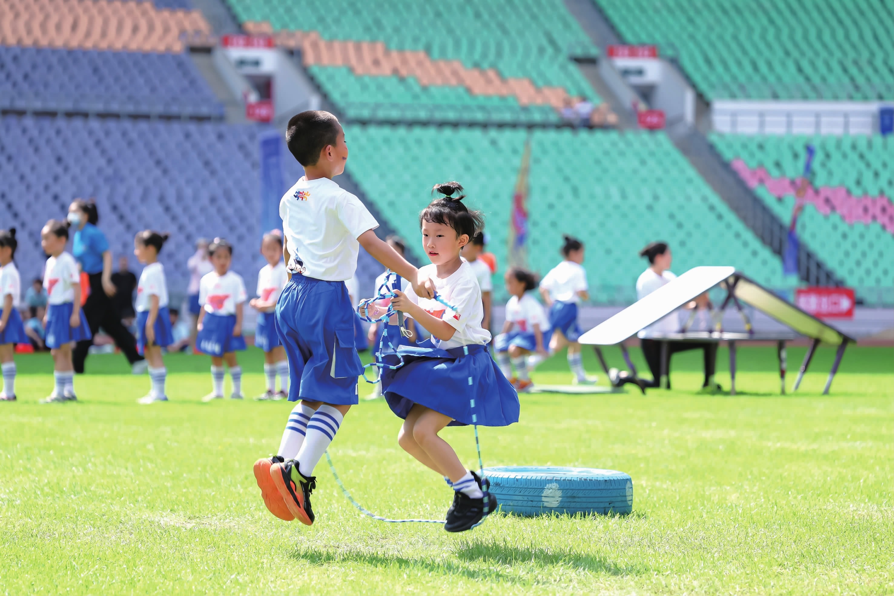 意甲-比塞克破门+送点佩德罗双响 国米2-2拉齐奥 [意甲国际米兰]